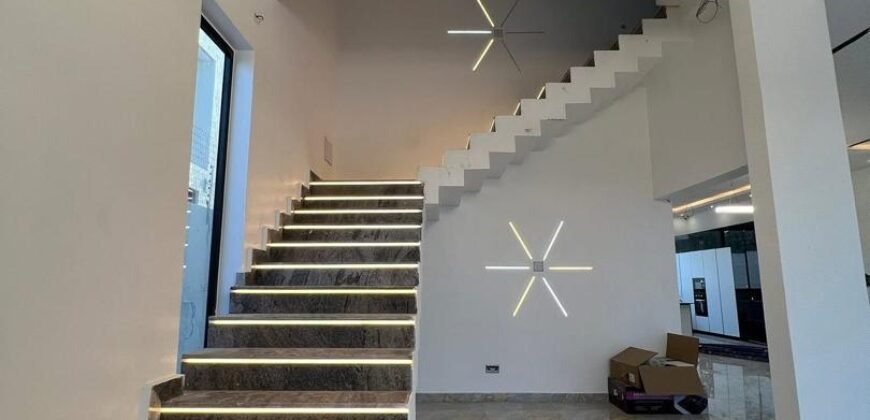4 Bedrooms Smart Home With Elevator , Bq & Pool For sale At East Legon