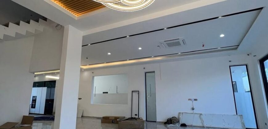 4 Bedrooms Smart Home With Elevator , Bq & Pool For sale At East Legon