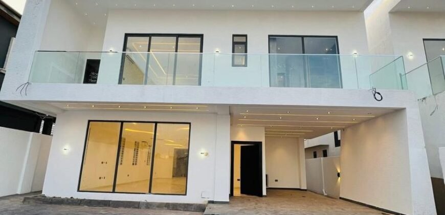 4 Bedrooms Home With For sale At Ashale-Botwe