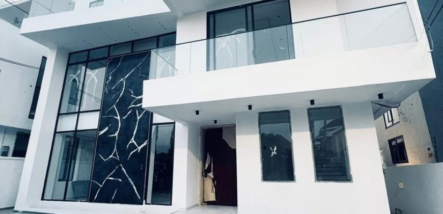 4 Bedrooms Home With  Pool For sale At Obgojo
