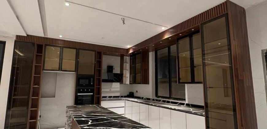 4 Bedrooms Home With  Pool For sale At Obgojo