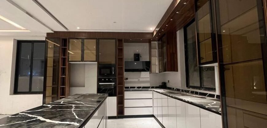 4 Bedrooms Home With  Pool For sale At Obgojo