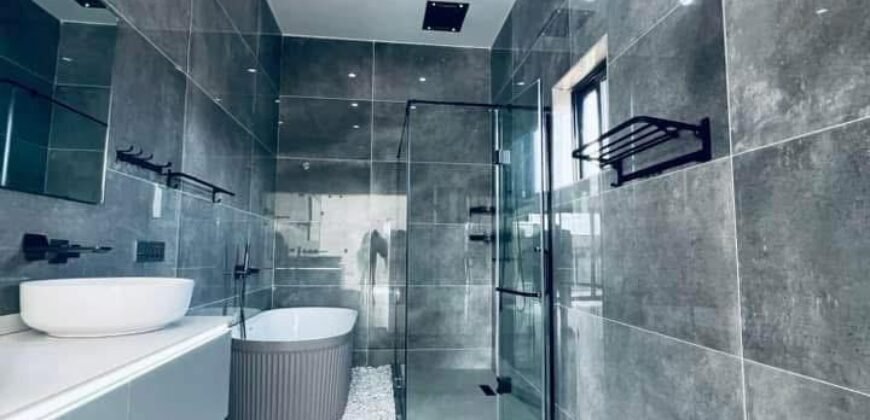 4 Bedrooms Home With For sale At Adjiriganor